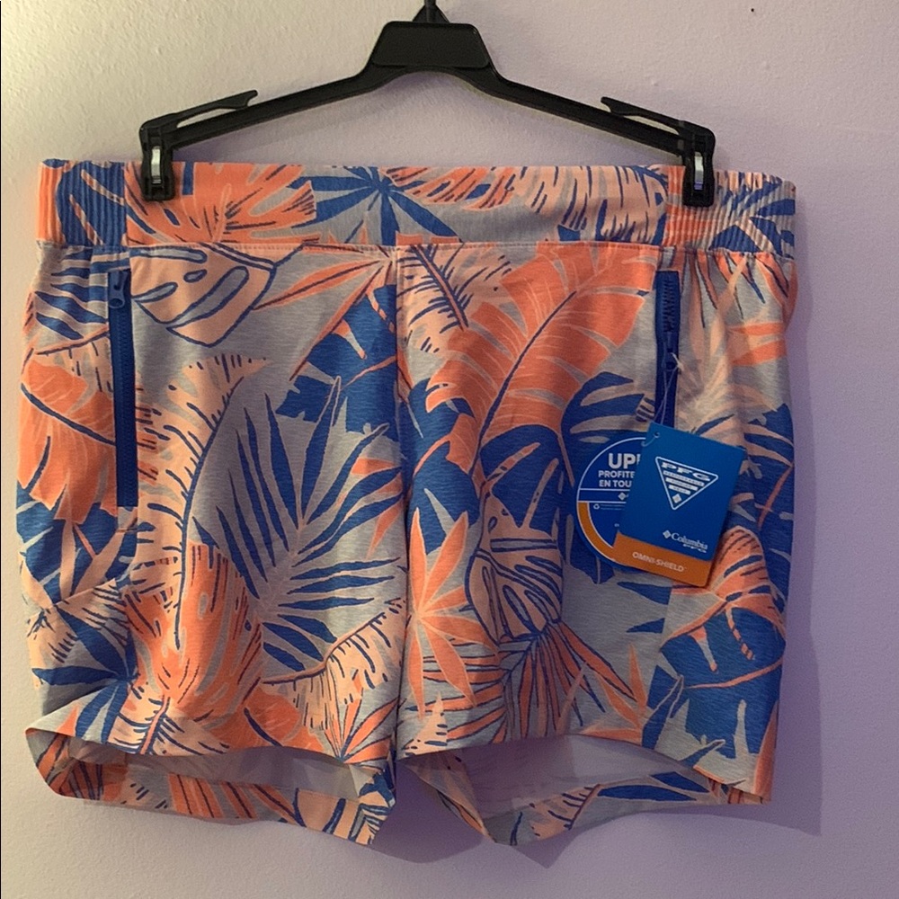 Columbia Women's Tropical Print Athletic Shorts